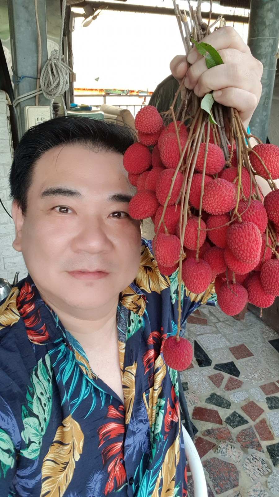 撐不到2年！55歲白雲「驚傳站不起來」緊急送醫　再次動刀「醫療費破百萬」最新病況曝光