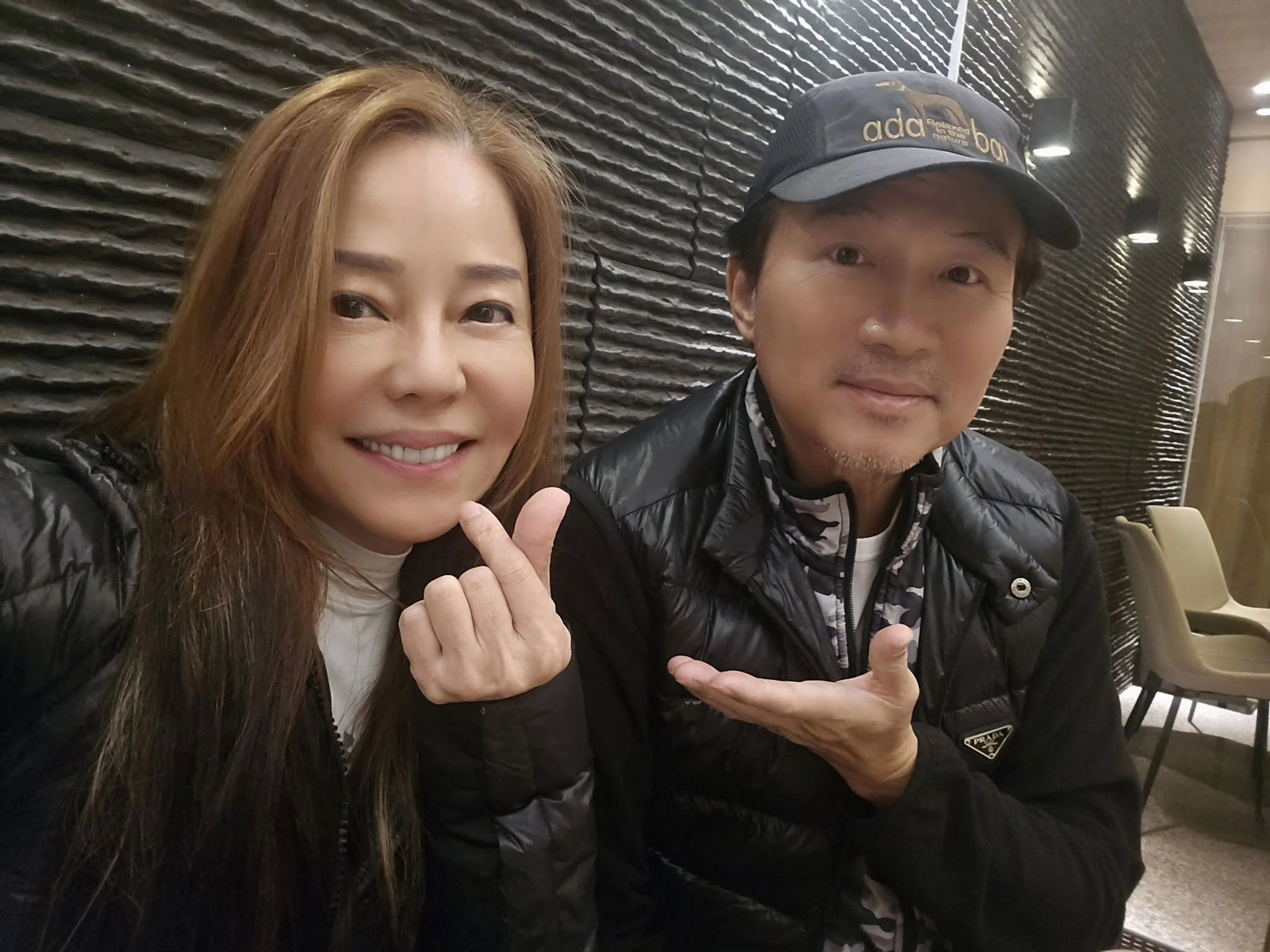 出事了！63歲狄鶯驚傳「噴血毀容送醫」　傷勢曝光