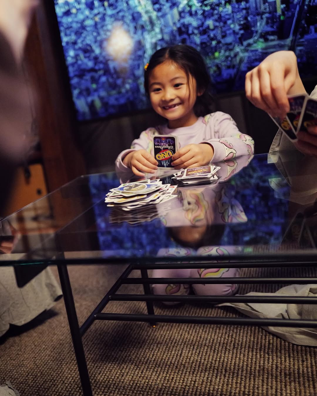 最萌代言人!1歲萌娃「頭髮多到炸出來」爆紅 被潘婷簽下當「史上最年輕美髮大使」紅到全世界