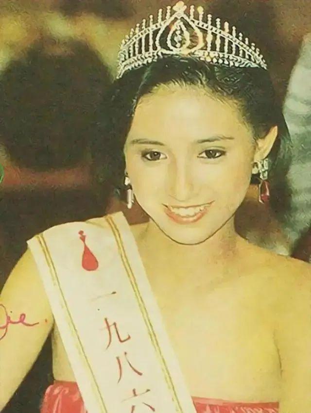 57歲凍齡港姐吳婉芳：豪門寡姐的硬核人生，8層豪宅與不敗的優雅