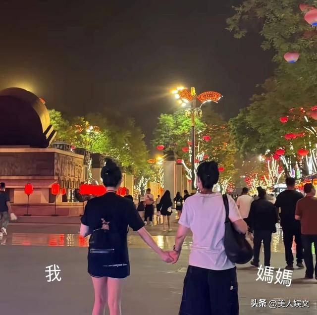 美到像古代穿越來！24歲星二代「萬聖節扮白娘子」　網狂讚「繼承性感女神神顏」：史上最美白蛇♥️