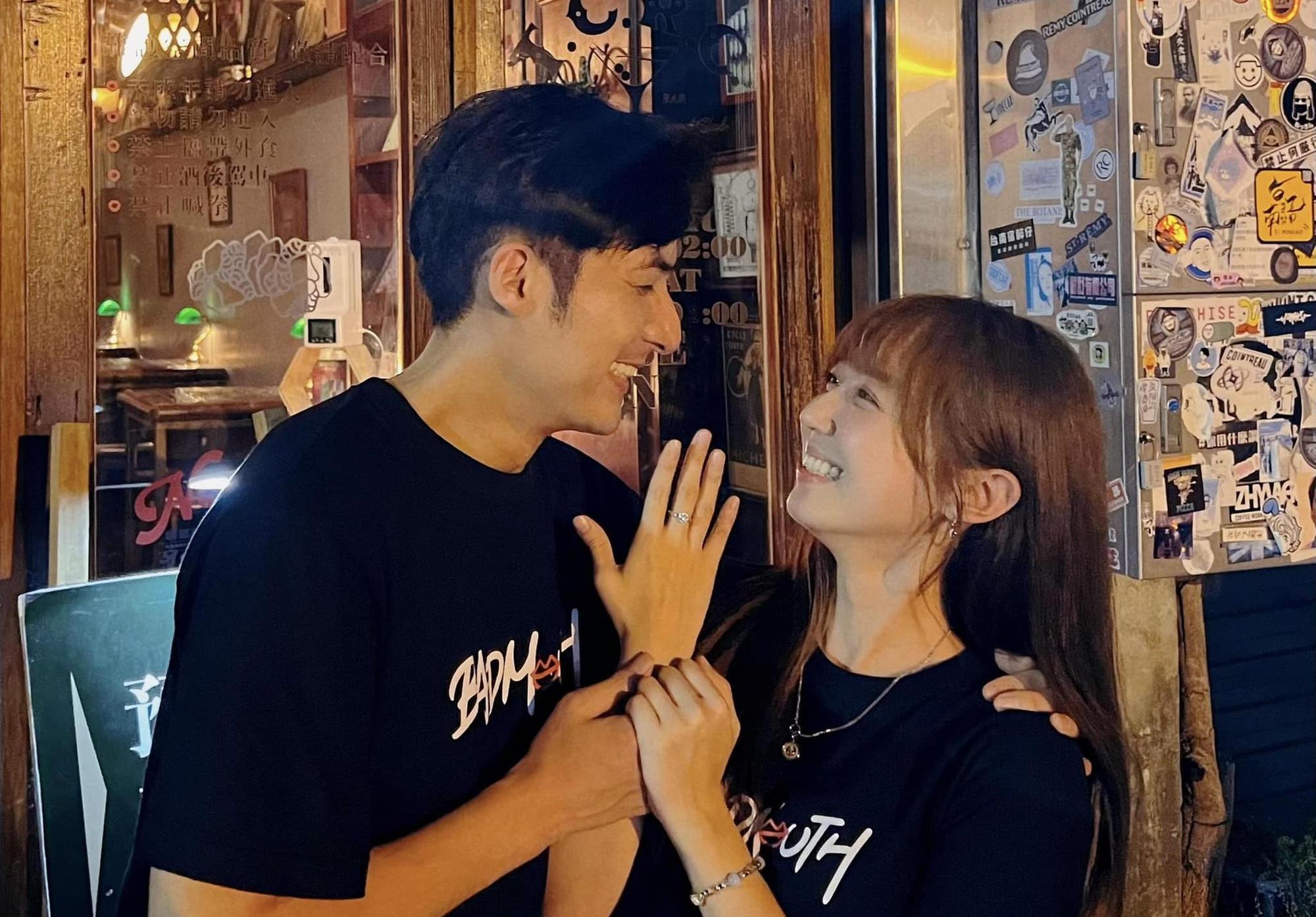 快訊／演藝圈高顏值夫妻再傳喜訊！洪詩李運慶喜迎第二胎 老公見驗孕棒直呼：不可能