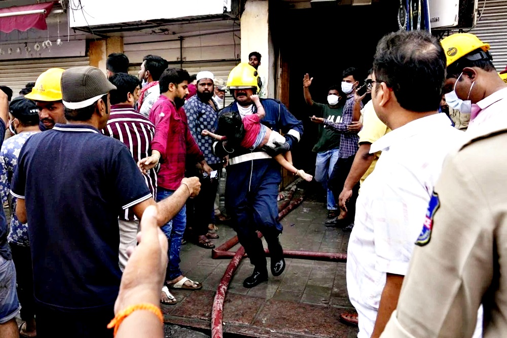 驚傳滅門慘案！家族「至少17人身亡」包含8幼童　警消淚曝：「最小才1歲」