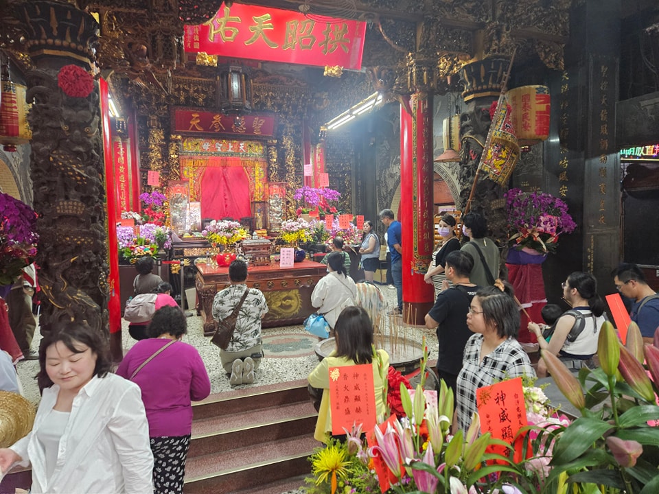 白沙屯媽祖開爐盛典！新爐主陳廣雄夢中獲媽祖青睞，虔誠信眾見證神聖時刻