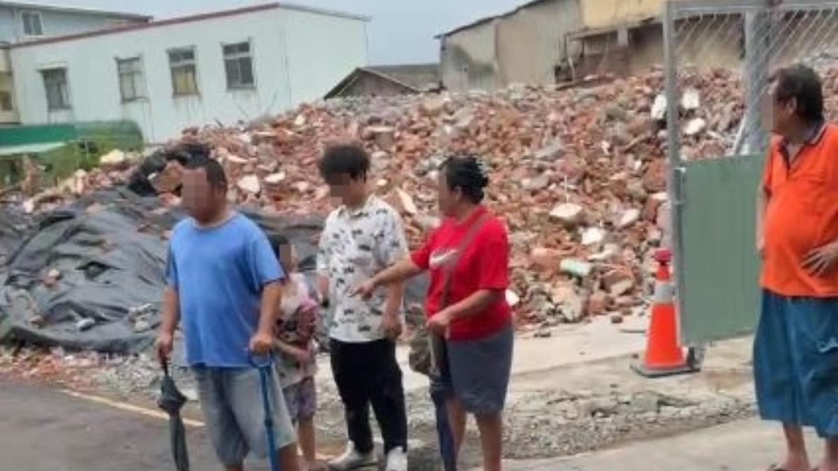台中婦買菜返家驚見「家園成廢墟」 建商強拆引爆爭議