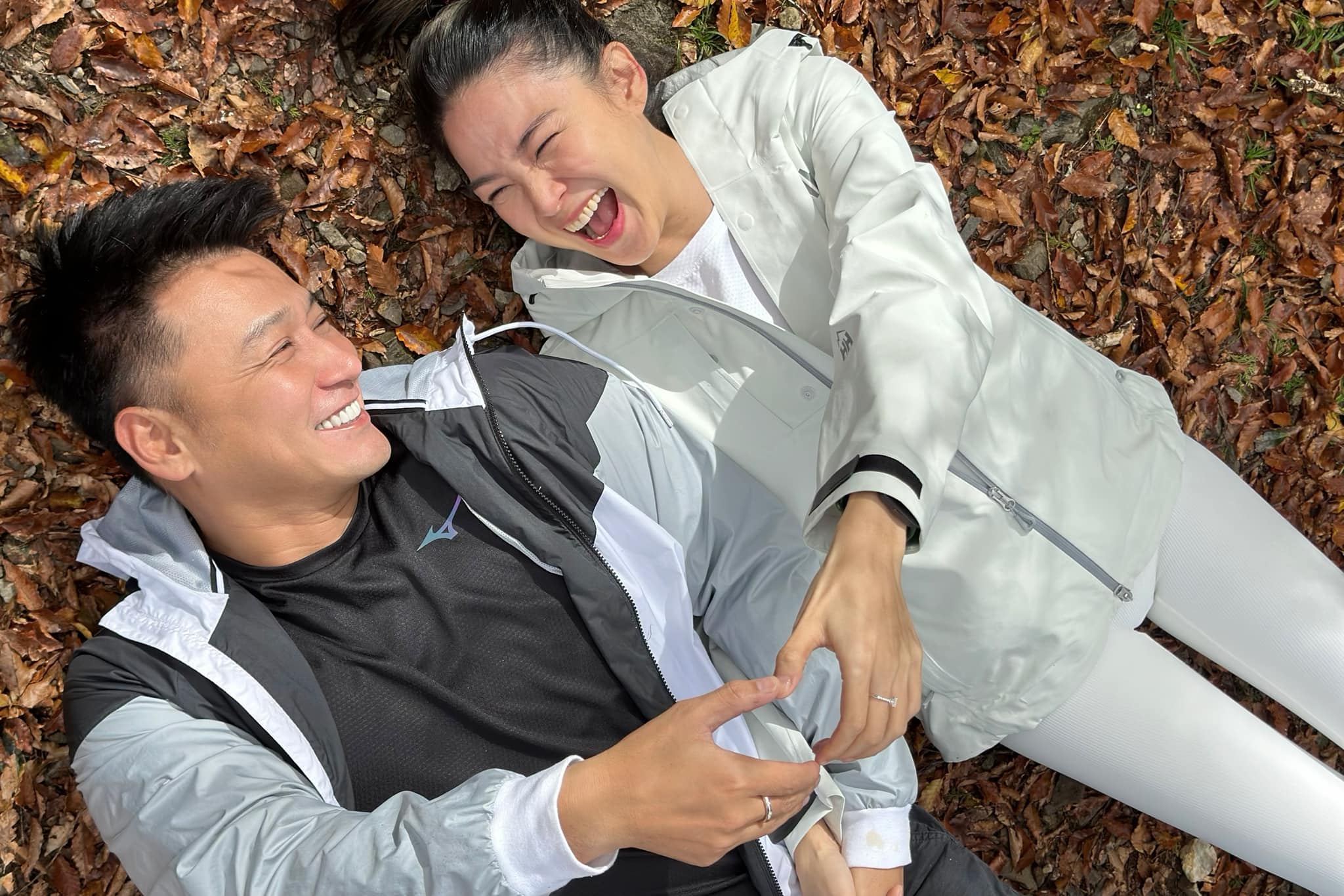 以為只是小感冒！本土女星悲痛證實「他併發肺炎過世」　一度淚灑現場「後悔同意插管」