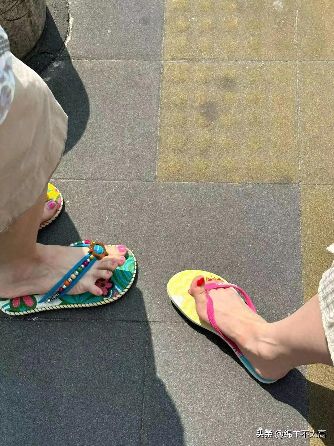 夏天一到「女生最愛穿」3種鞋　醫警告：有的趕快丟了！