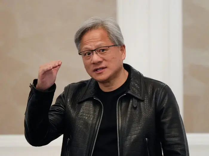 晶片巨擘黃仁勳的浪漫傳奇：17歲初戀成終身伴侶，甜蜜愛情故事曝光