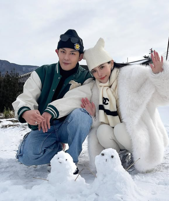 資深男星「禁止妻子穿瑜珈褲」出門！瞬間變臉曝「形狀被看光」：怎能這樣穿？