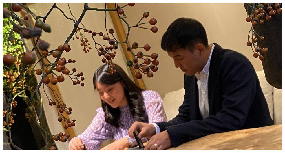 不丹最年輕公主「古典美精緻面貌」迷倒世人!丈夫身分超大咖「還是王后親弟弟」