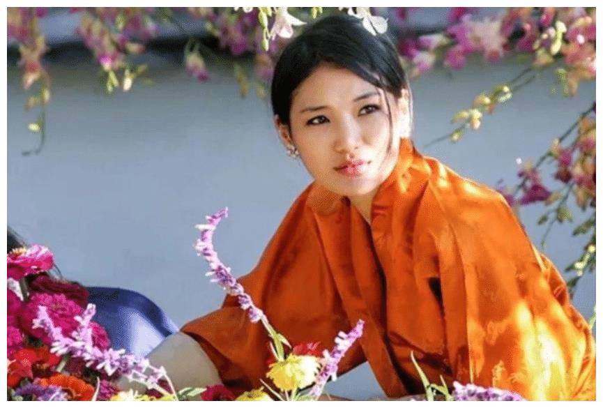 不丹最年輕公主「古典美精緻面貌」迷倒世人!丈夫身分超大咖「還是王后親弟弟」
