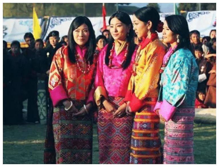 不丹最年輕公主「古典美精緻面貌」迷倒世人!丈夫身分超大咖「還是王后親弟弟」