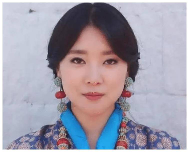 不丹最年輕公主「古典美精緻面貌」迷倒世人!丈夫身分超大咖「還是王后親弟弟」