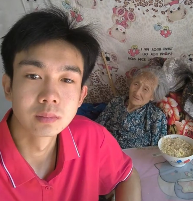 被罵不孝孫！23歲孫子「詛咒96歲奶奶離世」言論挨轟　內幕曝光後「抨擊卻變成同情」：他努力過了...