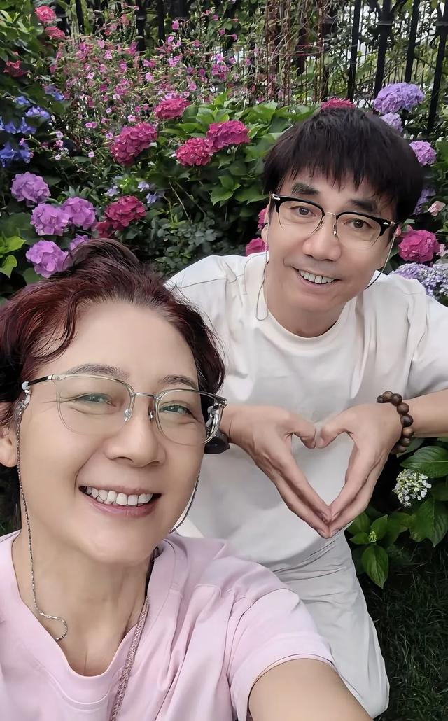 資深男星范明與富婆妻厲玲的奢華退休生活 花園別墅曝光羨煞眾人