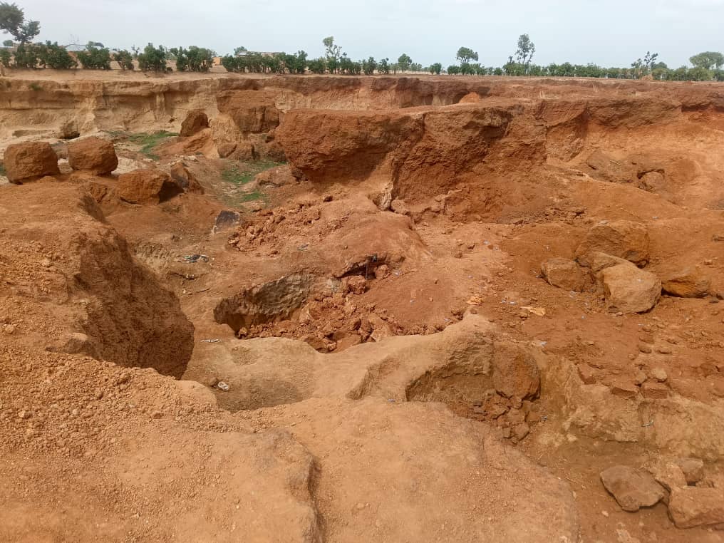 驚傳恐怖慘劇「釀11死7傷」全是孩童!警方悲曝:「最小才4歲...」