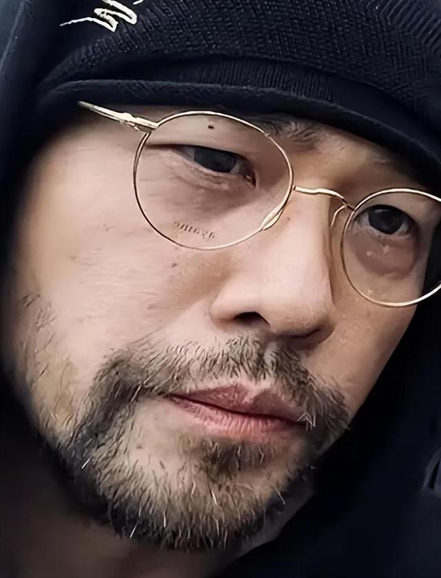 差點認不出！周杰倫「私下憔悴模樣曝光」眼袋好明顯　眼尖網友發現「病得更厲害了」全心疼