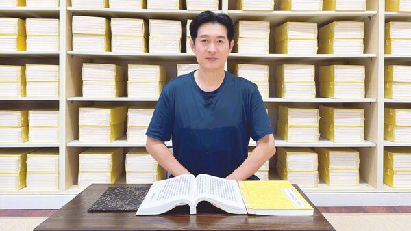 常批評台灣！62歲舔共男星「證實已經出家」　夢見「參加自己喪禮」醒悟：會好好做人