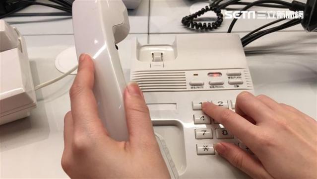 出門拔插頭省電？經濟部解答「關鍵要看這處」：拔錯也省不了電