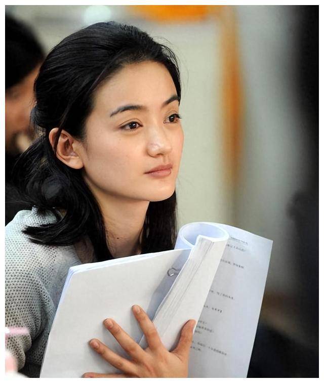 演出多個經典角色！40歲女星「貌美如花」卻從不炒作　低調嫁人「丈夫身分曝光」：位列全球億萬富豪榜