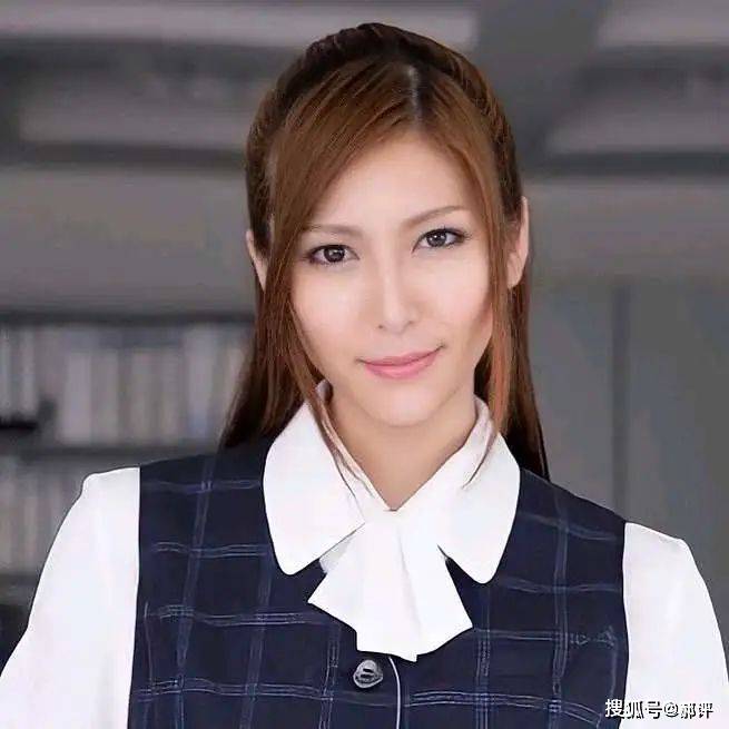 被讚是人妻天花板！她「10年前無預警退圈」粉絲全哀嚎　38歲「重磅回歸」現況曝光：太絕了