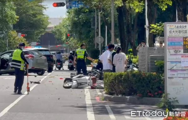 快訊／又是高齡駕車！台南78歲婦「成大旁猛撞29車」...1人命危搶救中
