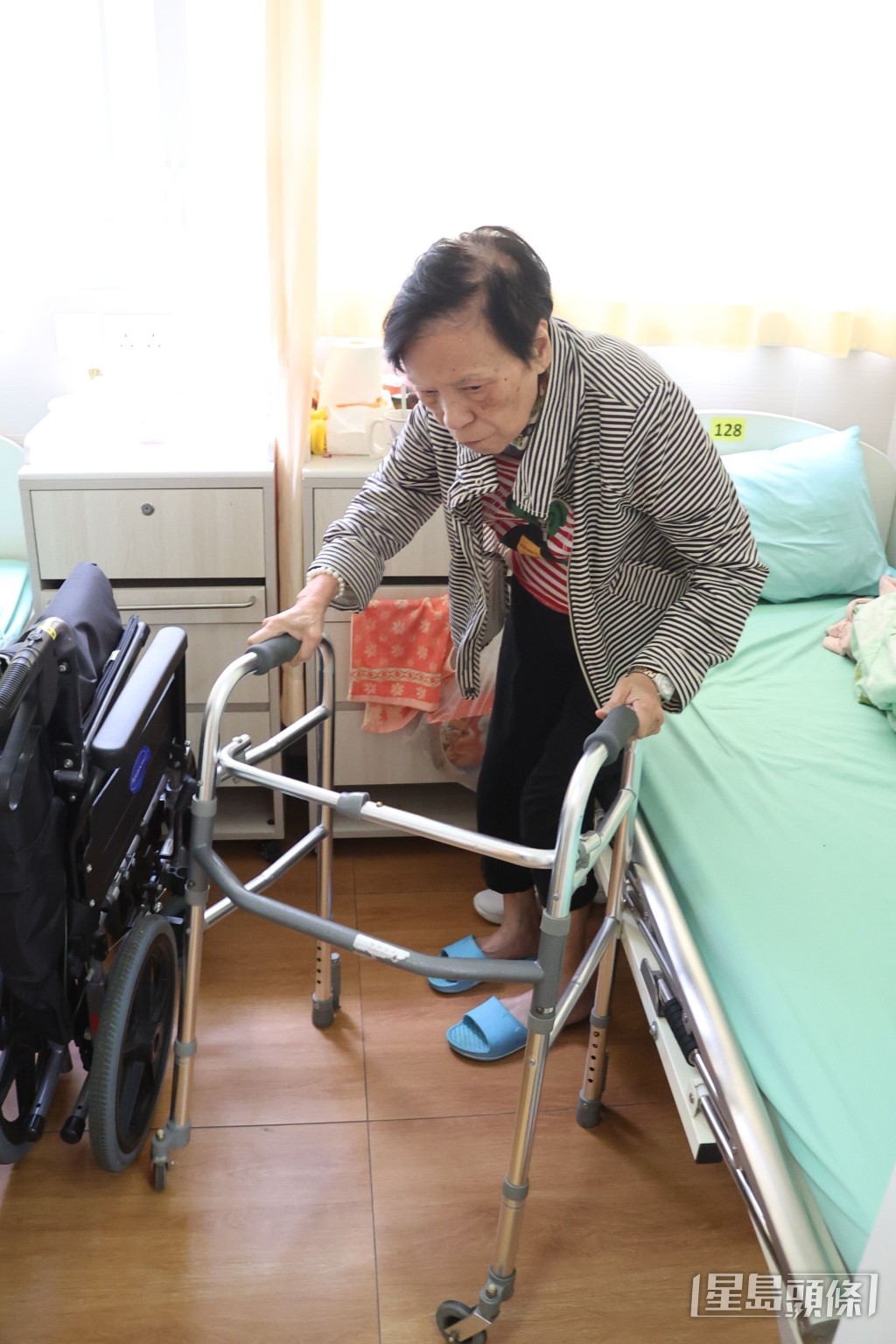 一生未婚未育！87歲周星馳御用女星「遭3病症纏身」一度命危　每周「砸9萬買藥續命」近況曝光