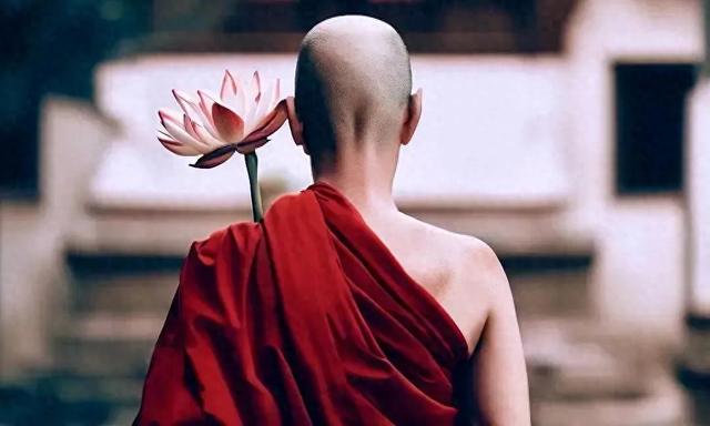 異性之間有一個玄學現象：人到晚年，還有異性接近你，值得珍惜