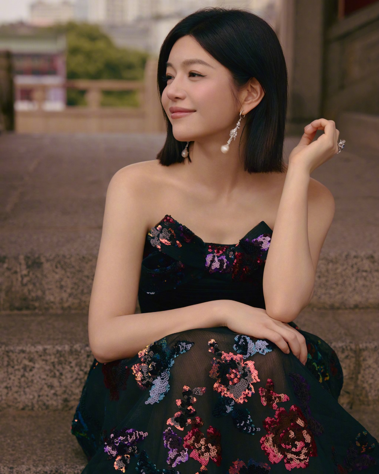 今年初剛離婚！陳妍希「驚喜曬帥男新歡照」　恢單狀態網驚嘆：「沈佳宜回來了！」