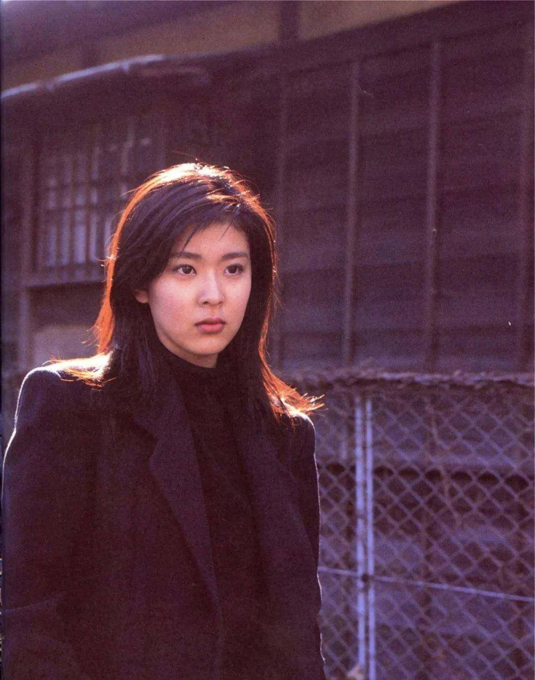 木村拓哉都為她心動！清純女星「卻嫁大16歲土大叔」連爸爸都嫌　如今「48歲卻活得精彩」