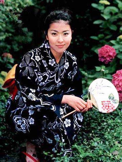 木村拓哉都為她心動！清純女星「卻嫁大16歲土大叔」連爸爸都嫌　如今「48歲卻活得精彩」