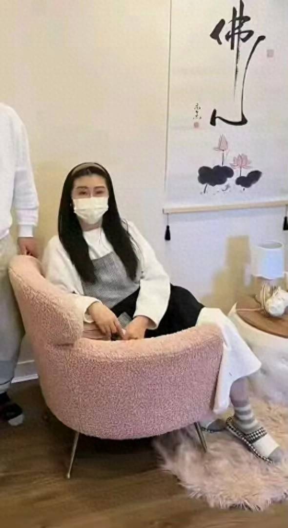 58歲王祖賢溫哥華艾灸館經營秘辛：每日限額服務，客人評價兩極，收入意外曝光！