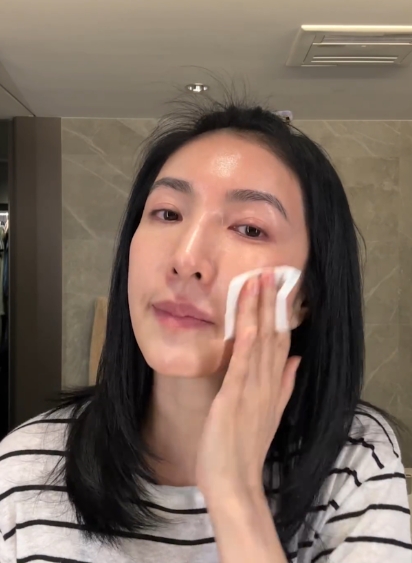 楊謹華驚喜公開「早已當媽」！與乾女兒緣分深厚，幸福告白：是一輩子的親情