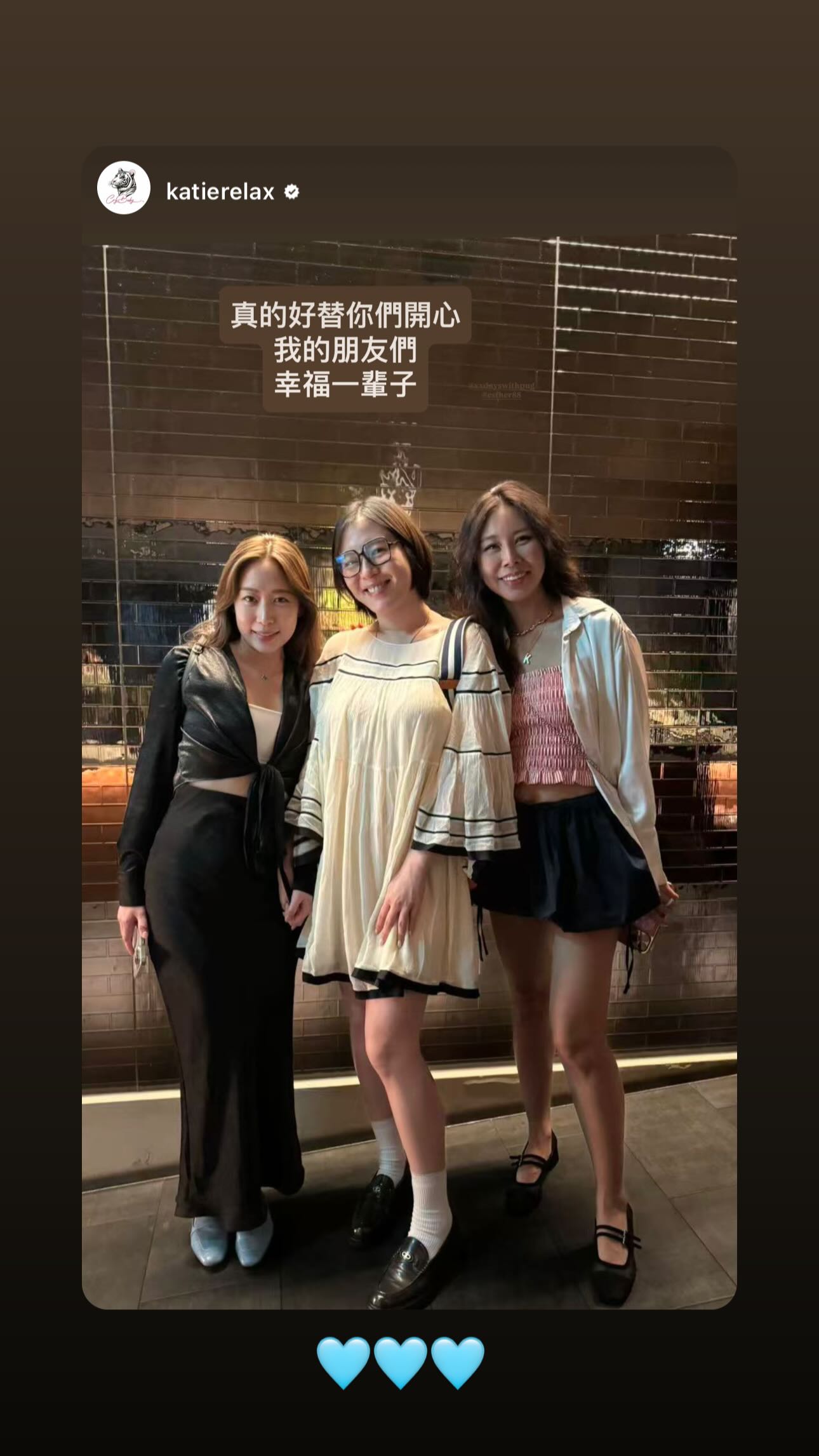 懷孕照樣重訓！大咖女星「隆起孕肚現形」美腿超纖細　老公「在旁陪伴全被拍」畫面超甜蜜
