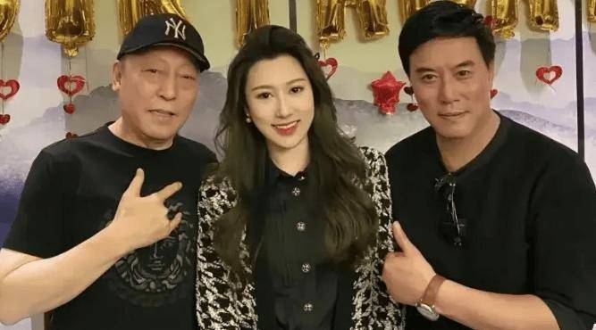 來自演藝世家！29歲正妹「爸爸是大咖演員」外公還是影帝　長大後「拒絕進入演藝圈」現況卻羨煞眾人
