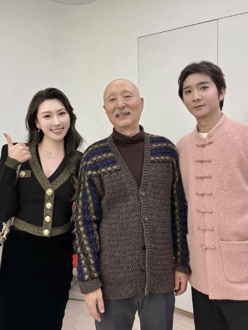 來自演藝世家！29歲正妹「爸爸是大咖演員」外公還是影帝　長大後「拒絕進入演藝圈」現況卻羨煞眾人