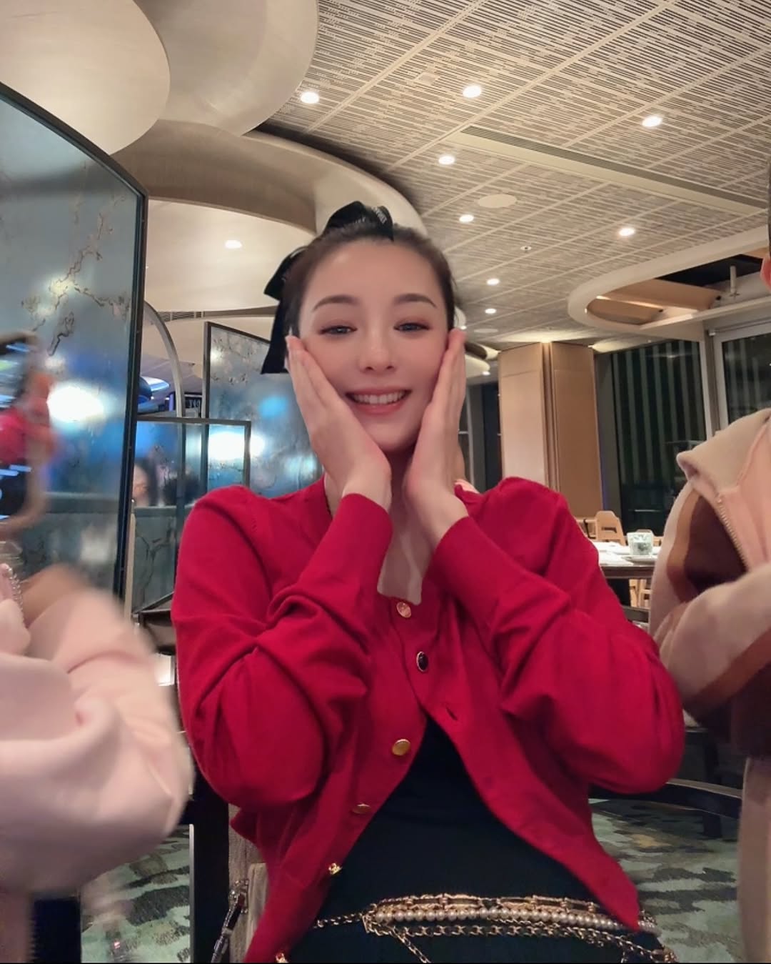 59歲天王驚爆「再次當爸爸」！證實「小22歲嫩妻」懷三胎　感恩喊話：上天特別的禮物