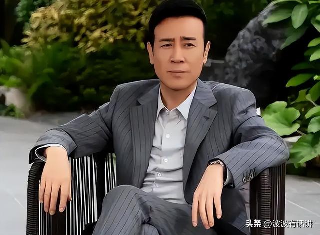 3歲父親過世！54歲資深男星「靠大姐拉拔長大」　爆紅後「為8位哥姐買房」：沒他們就沒有我