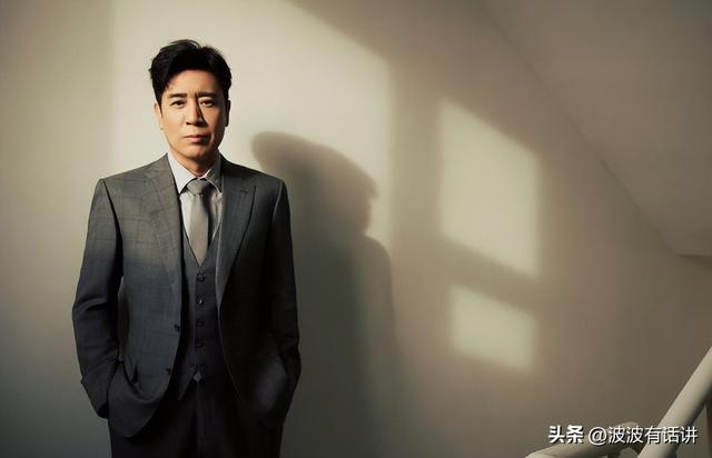 3歲父親過世！54歲資深男星「靠大姐拉拔長大」　爆紅後「為8位哥姐買房」：沒他們就沒有我