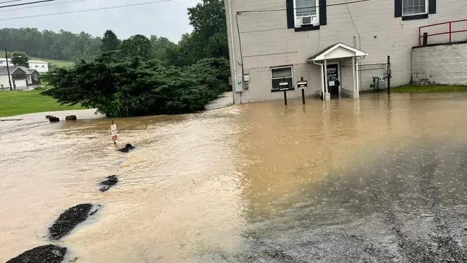 至少6人死亡！致命性災害「釀多棟房屋坍塌」　現場慘況曝光「還有多人下落不明」　