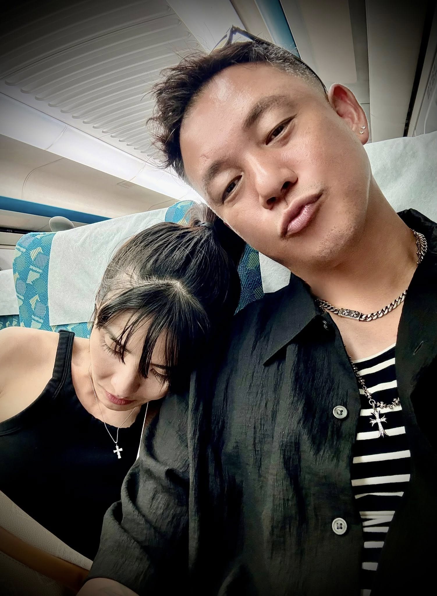 驚傳滿身是血送醫！45歲男星「拍戲出意外」畫面曝光　急喊「沒有怪任何人」公開病況