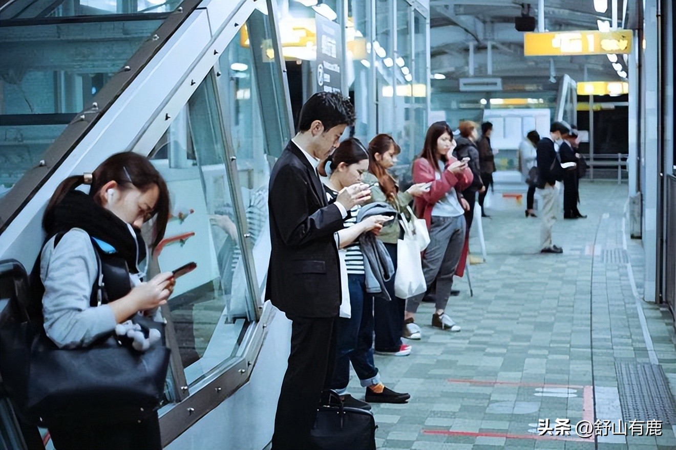 人過55，千萬別傻傻「讓別人借運」！遇到「這4種情況」快遠離