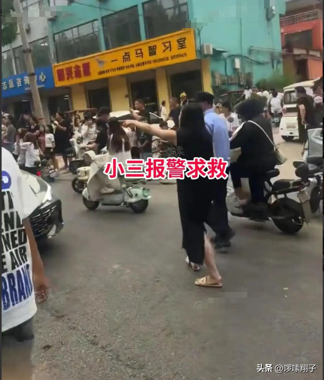 八點檔現實上演！正宮妻「抓猴小三母女」當街拉扯　尪不忍了「當場決裂小三」：我是被逼的...