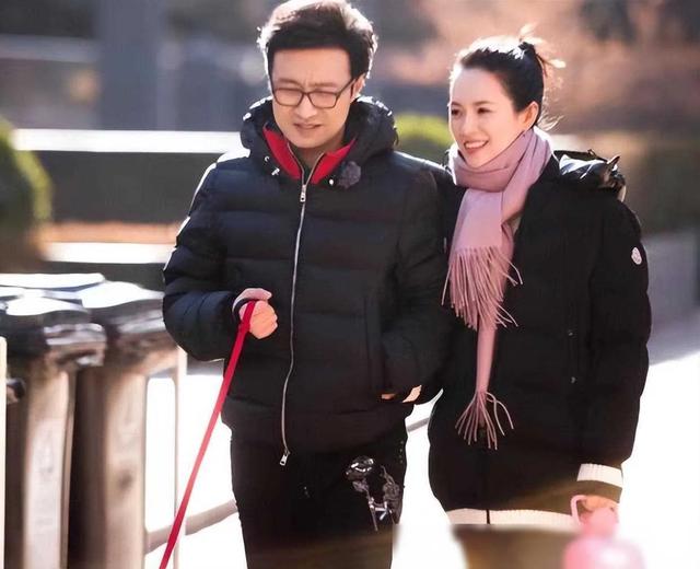 一度消失螢光幕！46歲影后離婚後「被發現面相變了」　超短髮現身「女王氣場全開」重回顛峰