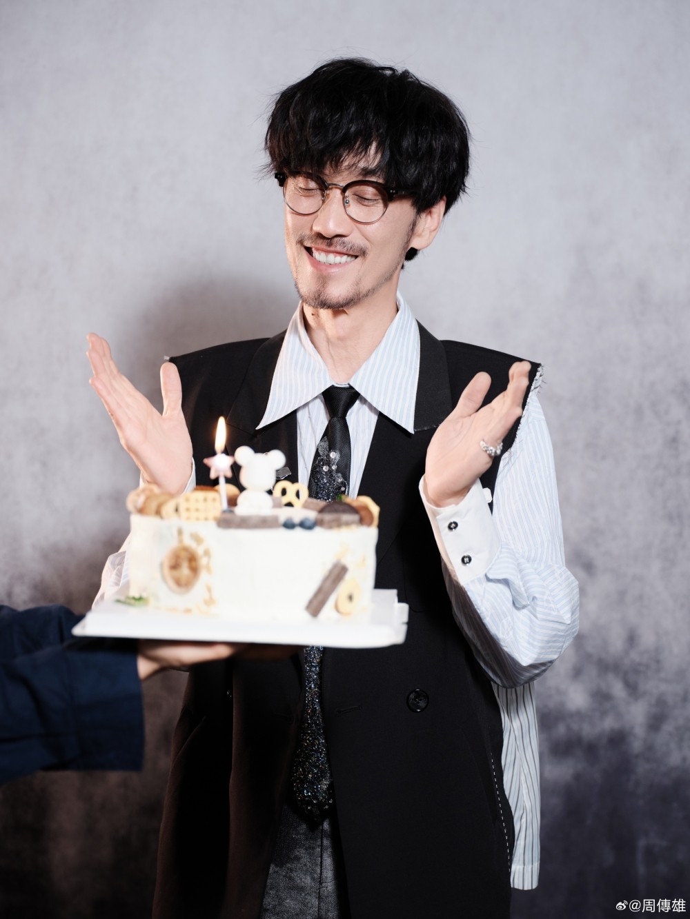 手腳只剩骨頭！56歲本土歌王爆「患病淪皮包骨」　「體重剩40幾公斤」悲喊：活下來就好...