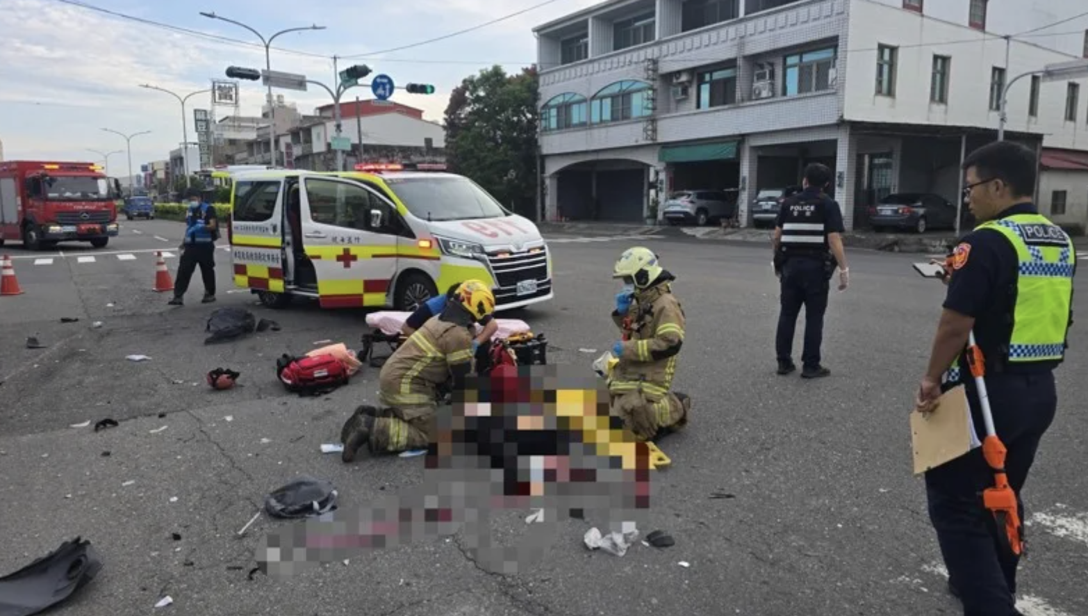 快訊／台南爆發重大車禍！母女倆騎車遭撞飛「倒地雙亡」