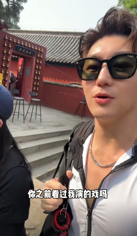 曾演夯劇男主角！知名男星沒戲拍「兼職當陪爬員」　還得辛苦幫按摩「6小時賺3300元」