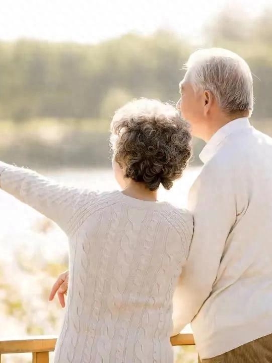 「天生重感情」4星座女！喜歡付出「親情、友情、愛情」都豐收