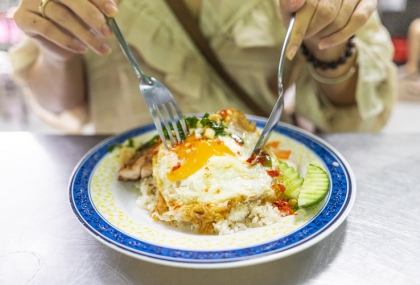 半夜常被尿意吵醒！崩潰「整夜睡不好」人更暴躁　醫師公開「4天然食材」必吃：泌尿道的保養品