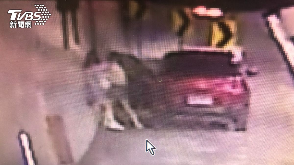 雪隧開戰！母女突下車「當眾互毆5分鐘」　她氣炸「把女兒丟包隧道」翻臉導火線曝光